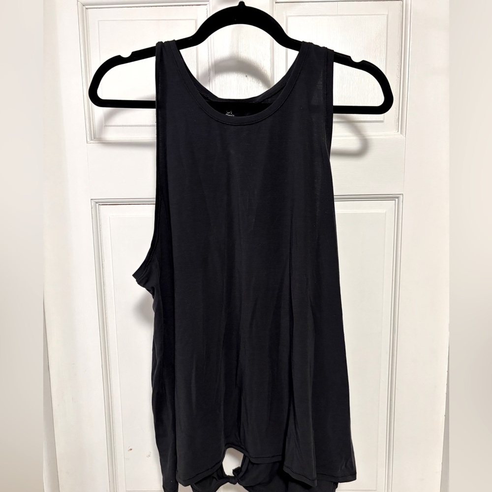 Gap Breathe Workout Tank